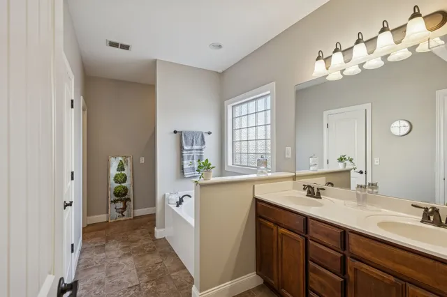 $529,999 | 4129 Maximillion Circle, Murfreesboro, TN 37128