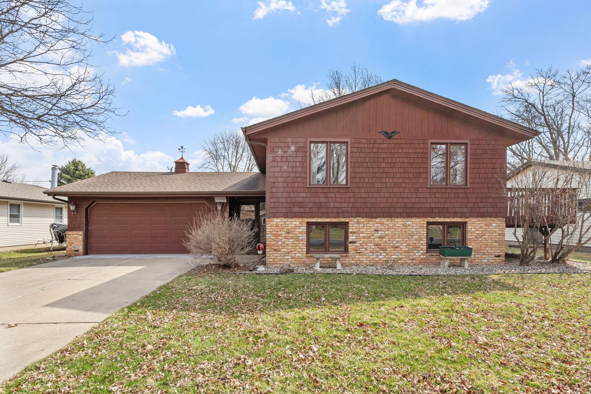 1079 Monroe Street South Shakopee, MN 55379 - Photo 1 of 36