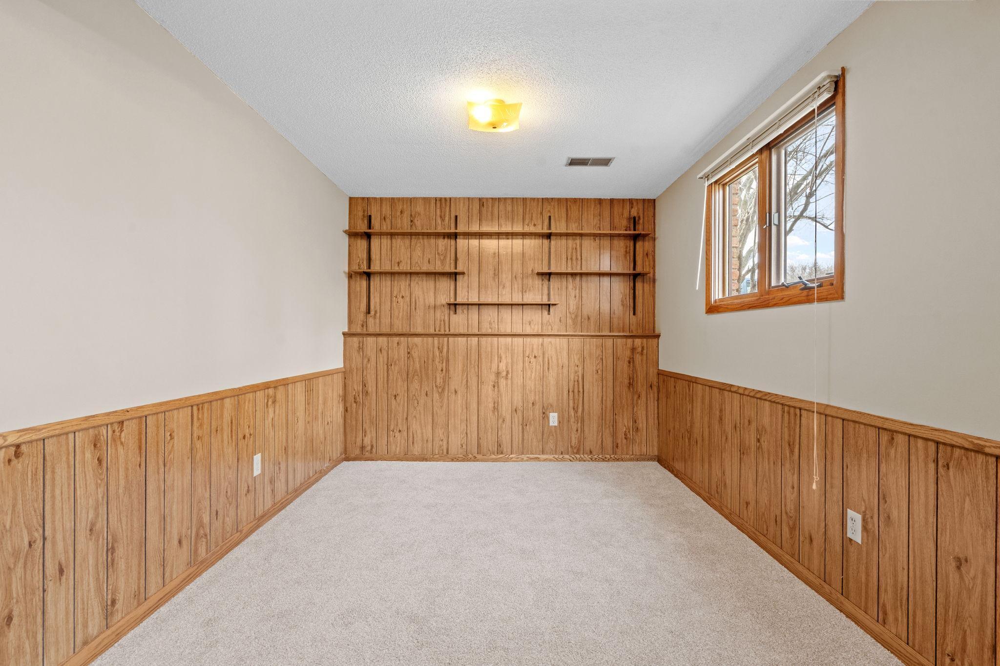 1079 Monroe Street South Shakopee, MN 55379 - Photo 23 of 36