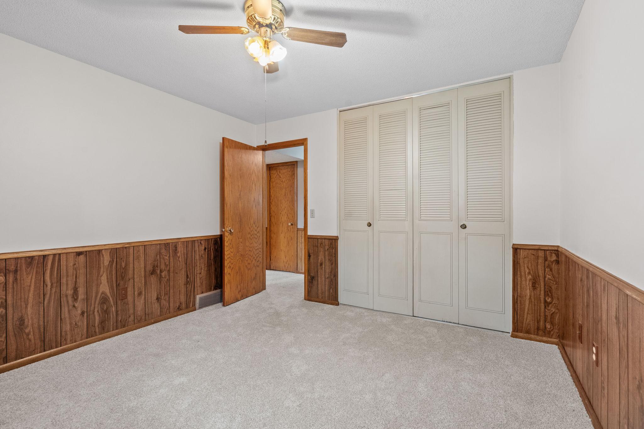 1079 Monroe Street South Shakopee, MN 55379 - Photo 26 of 36
