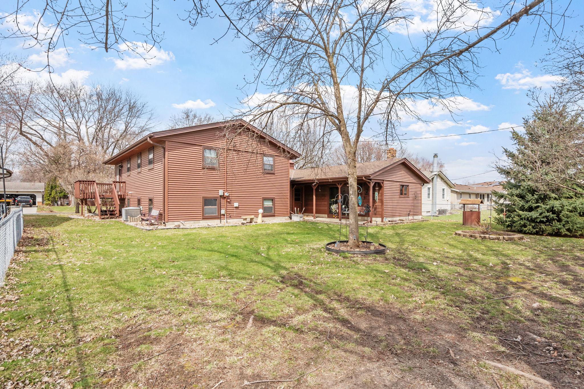 1079 Monroe Street South Shakopee, MN 55379 - Photo 33 of 36