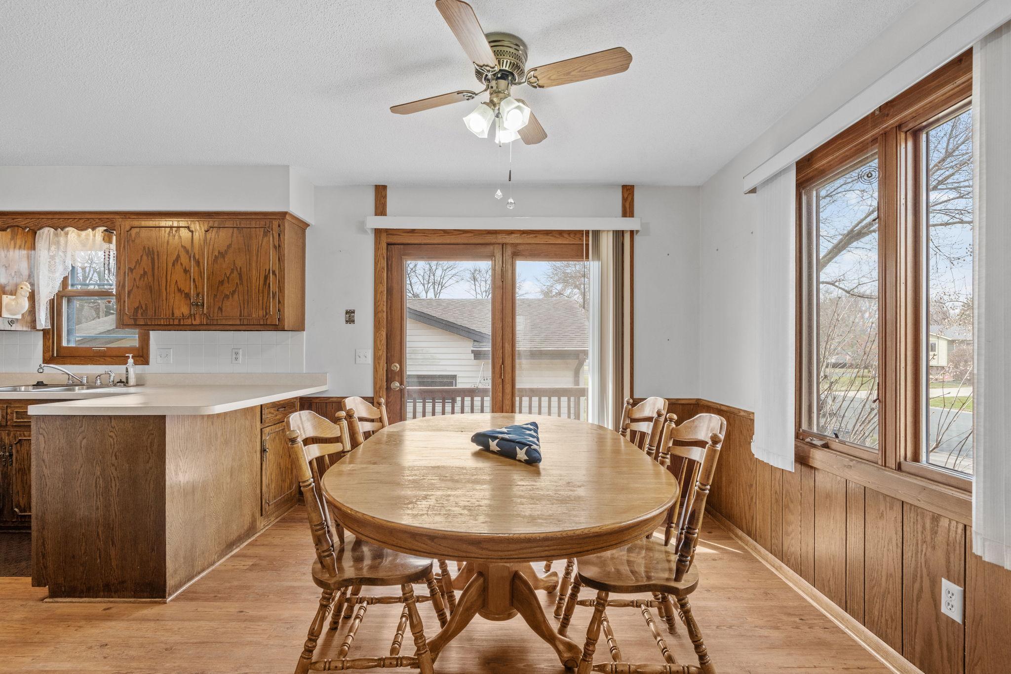 1079 Monroe Street South Shakopee, MN 55379 - Photo 8 of 36