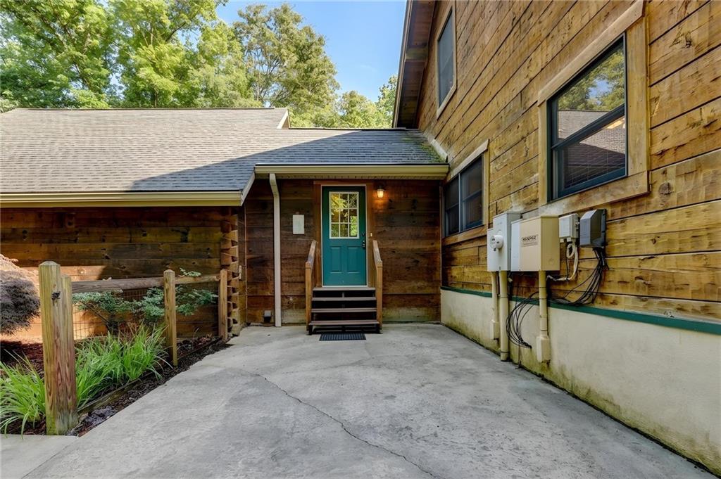 82 Walnut Grove Lane Tiger, GA 30576 - Photo 68 of 88 a view of outdoor space and front view of a building