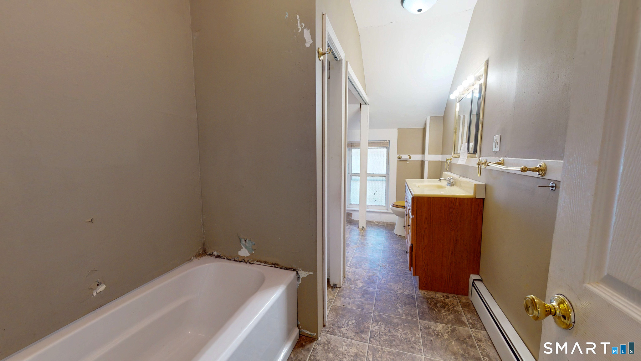 99 Maple Street Wethersfield, CT 06109 - Photo 28 of 34