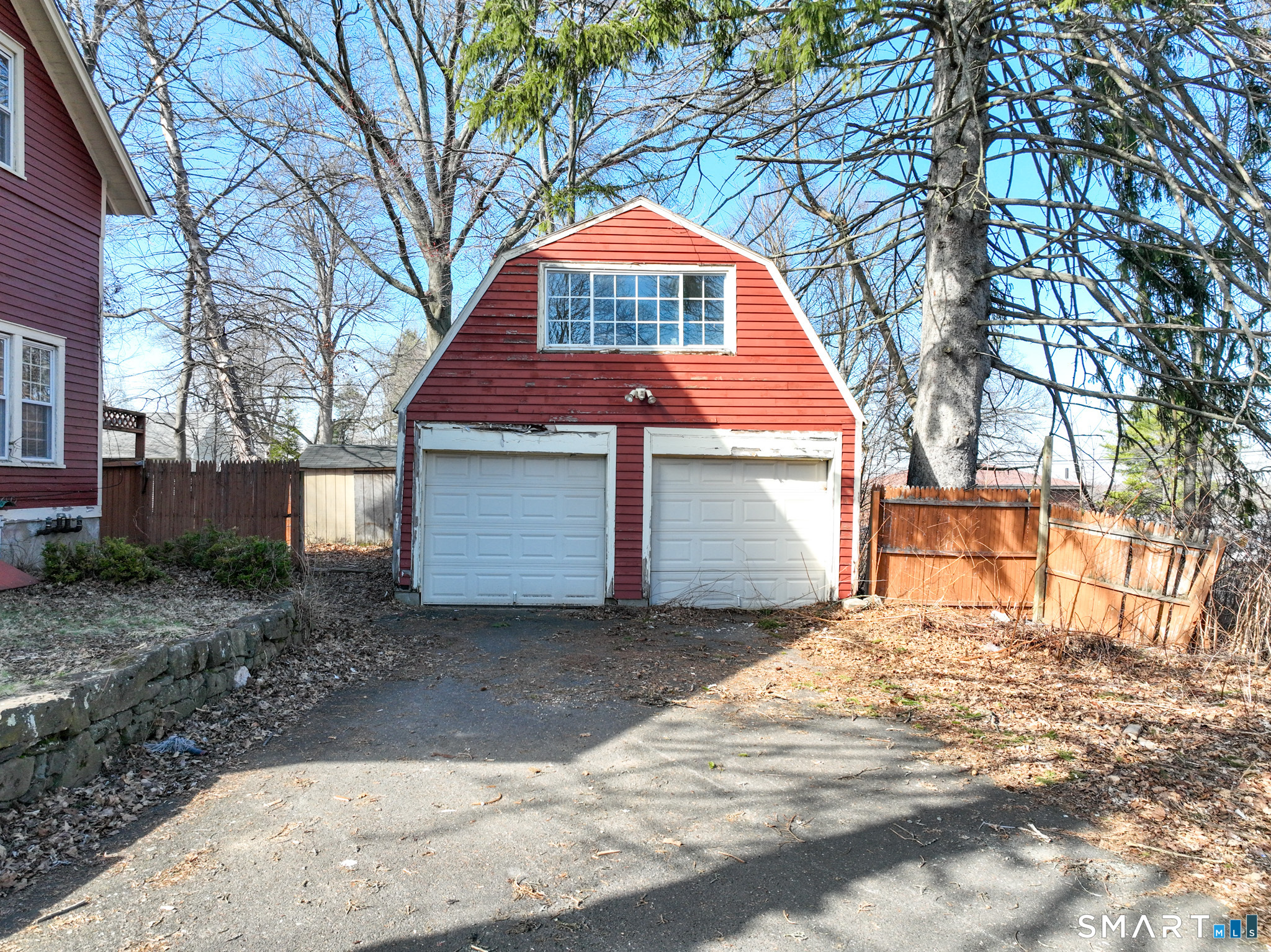 99 Maple Street Wethersfield, CT 06109 - Photo 4 of 34