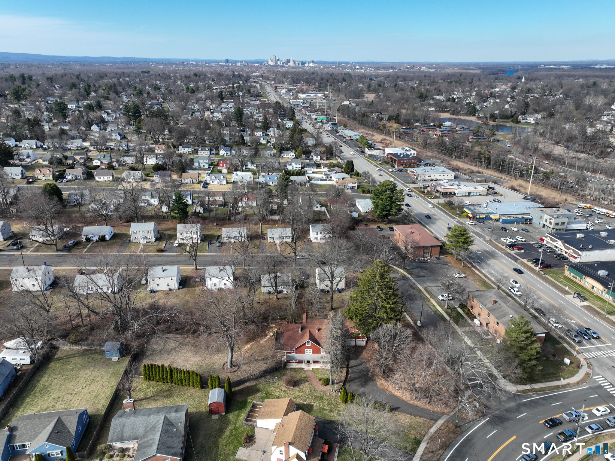 99 Maple Street Wethersfield, CT 06109 - Photo 8 of 34