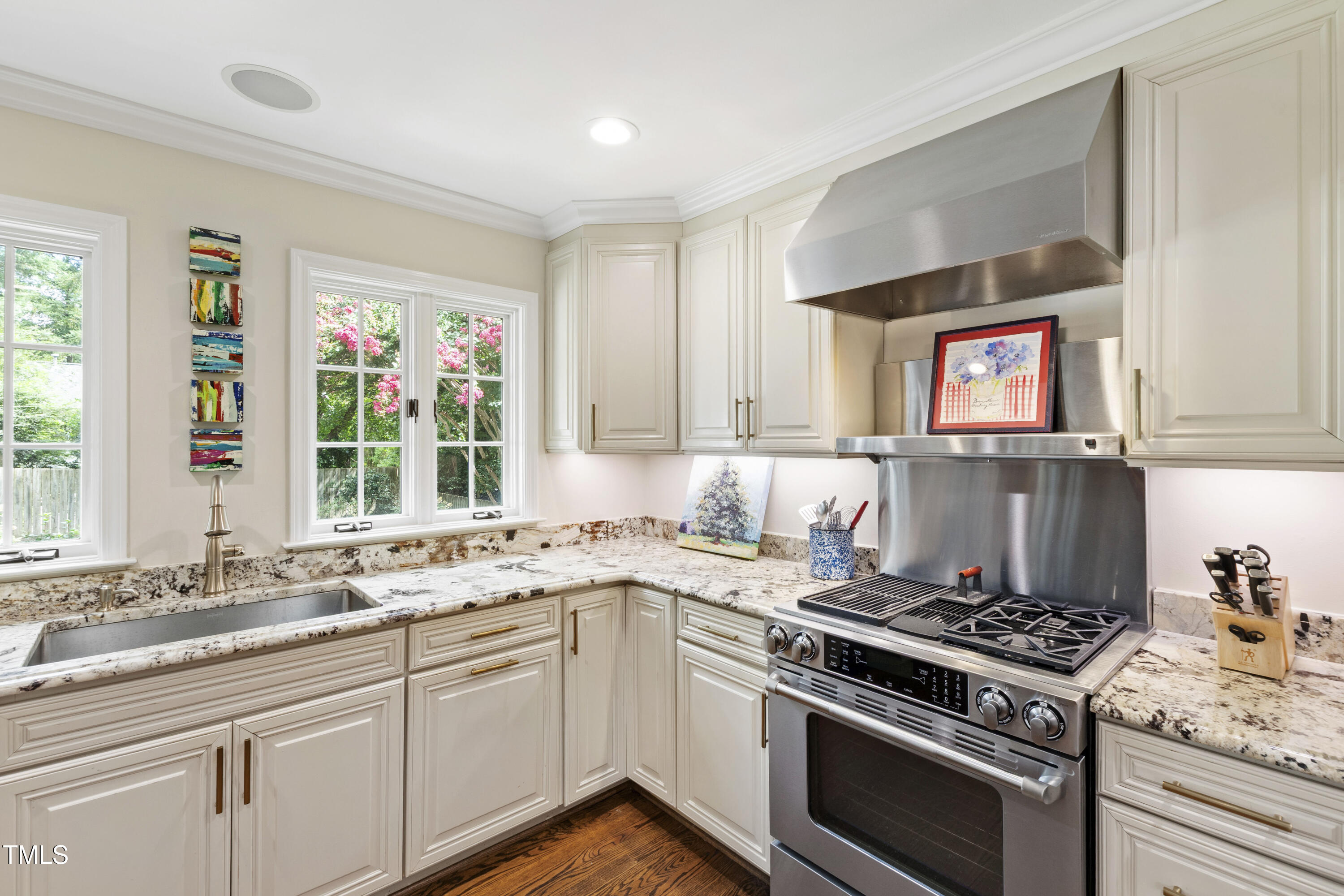 2610 Wells Avenue Raleigh, NC 27608 - Photo 15 of 64 2610 Wells Ave