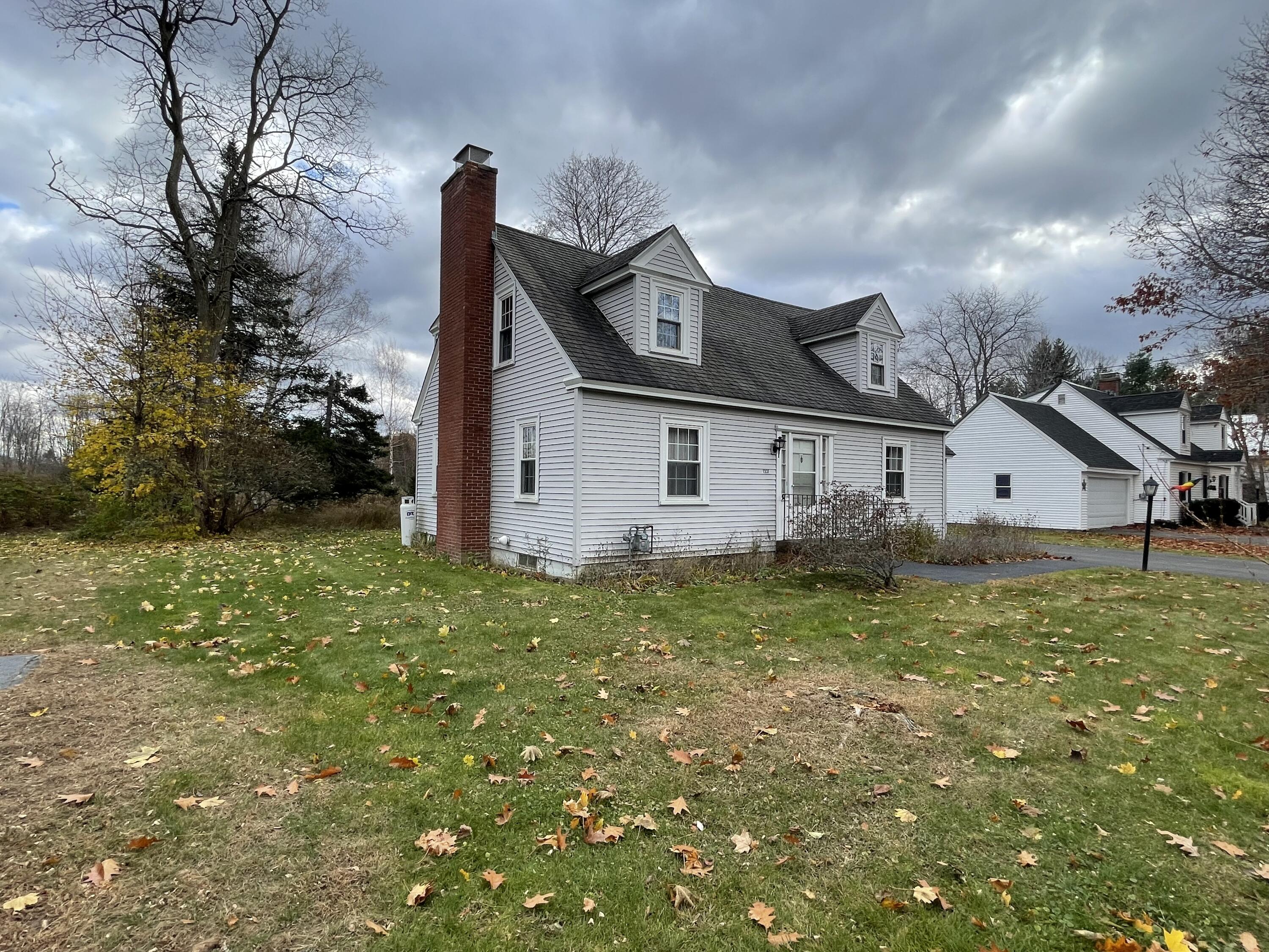 1331 State Street Bangor, ME 04401 - Photo 7 of 37 DD859150-64AD-4B45-9CB5-94FEC1A75658