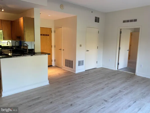 $2,200 | 3750-78 Main Street, Unit 303, Philadelphia, PA 19127