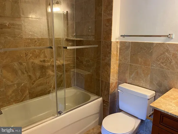 $2,200 | 3750-78 Main Street, Unit 303, Philadelphia, PA 19127