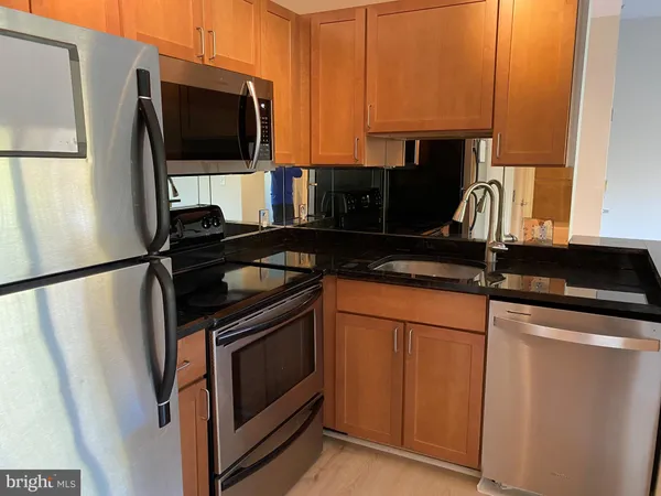 $2,200 | 3750-78 Main Street, Unit 303, Philadelphia, PA 19127
