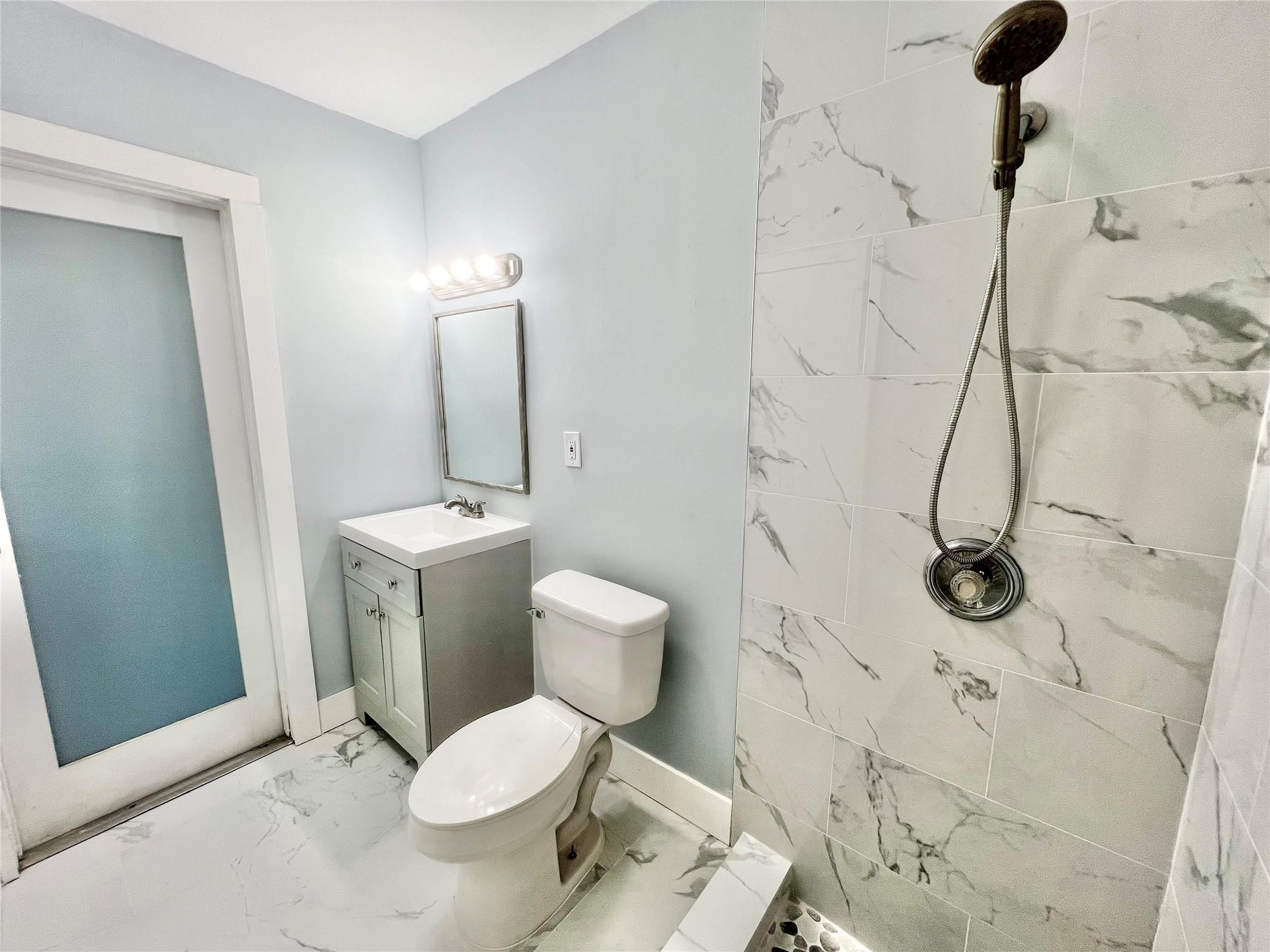 560 Ridgewood Lane Plantation, FL 33317 - Photo 11 of 24 Photo 11