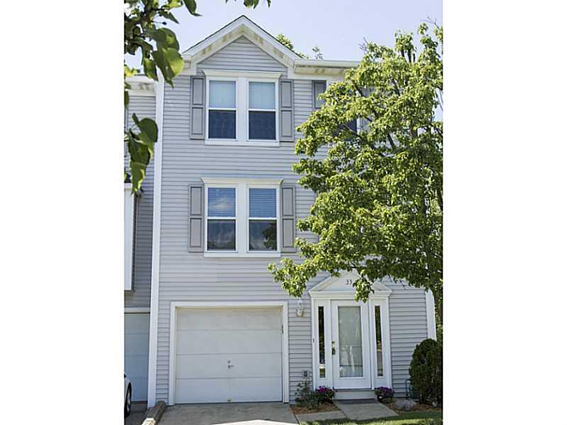 33 Hemingway Street Bloomfield, PA 15213 - Photo 2 of 25 Exterior Front.