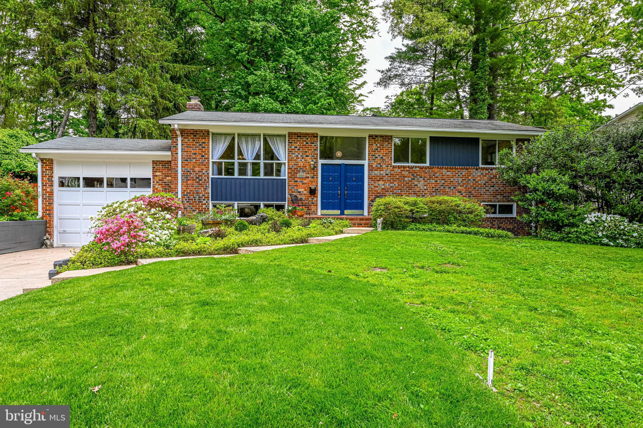 5529 Yorkshire Street Springfield, VA 22151 - Photo 1 of 50 Gallery Image 1