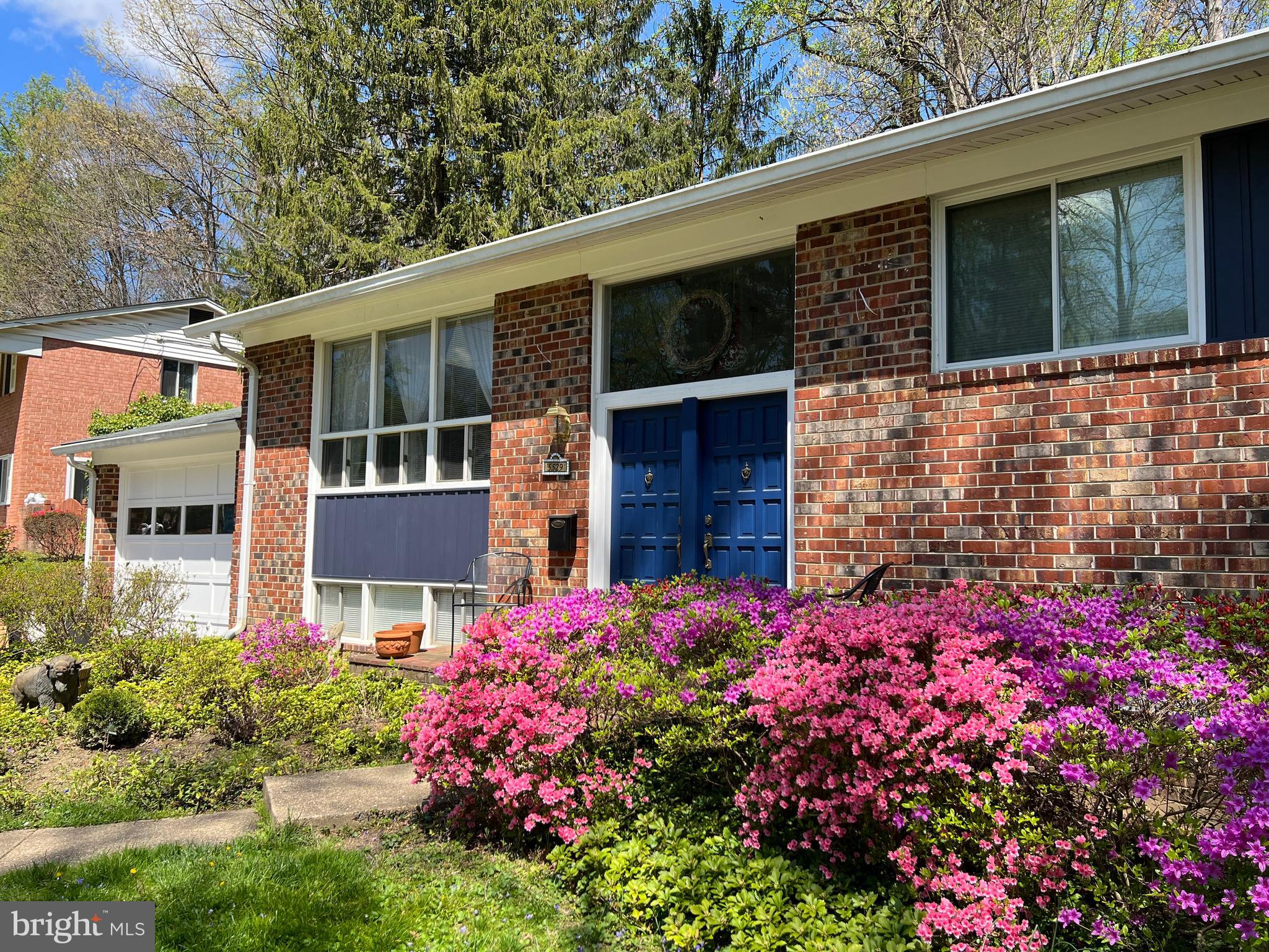 5529 Yorkshire Street Springfield, VA 22151 - Photo 2 of 50 Gallery Image 2