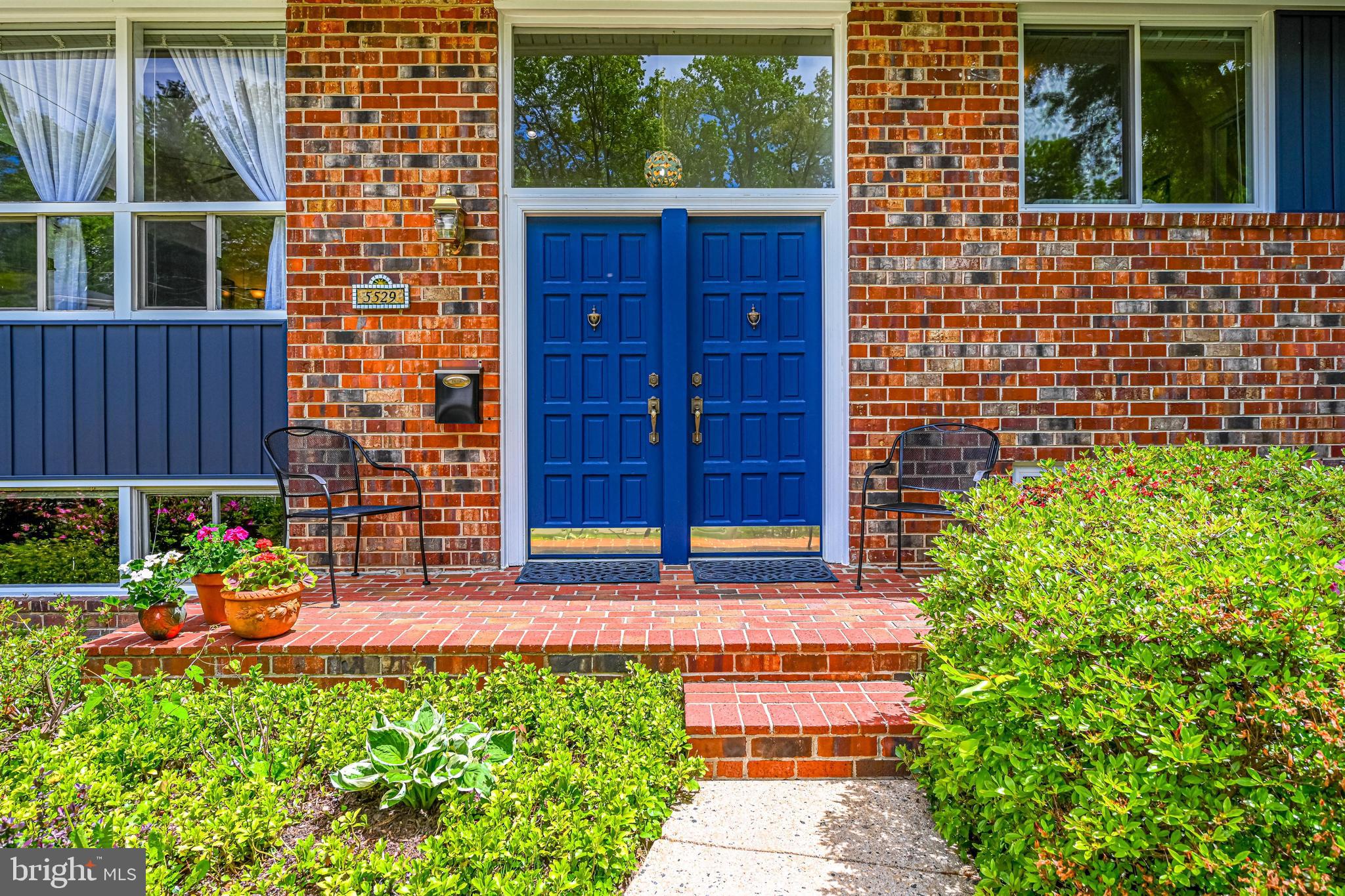 5529 Yorkshire Street Springfield, VA 22151 - Photo 3 of 50 Gallery Image 3