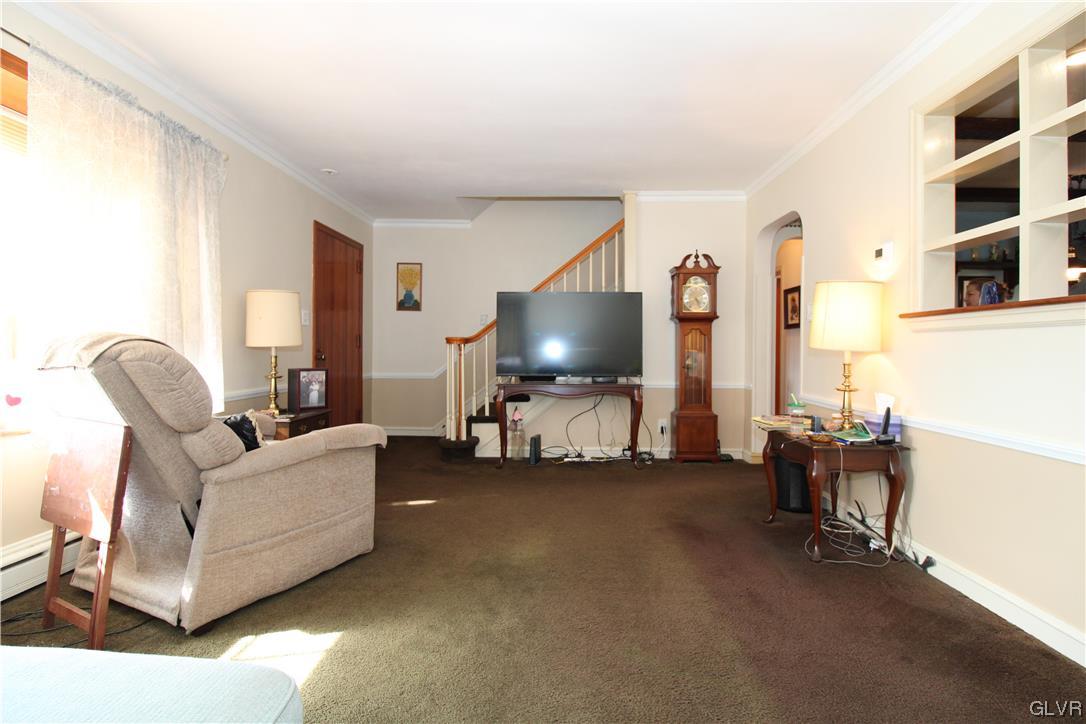 111 Hillendale Avenue Nazareth, PA 18064 - Photo 9 of 29 a living room with furniture and a flat screen tv