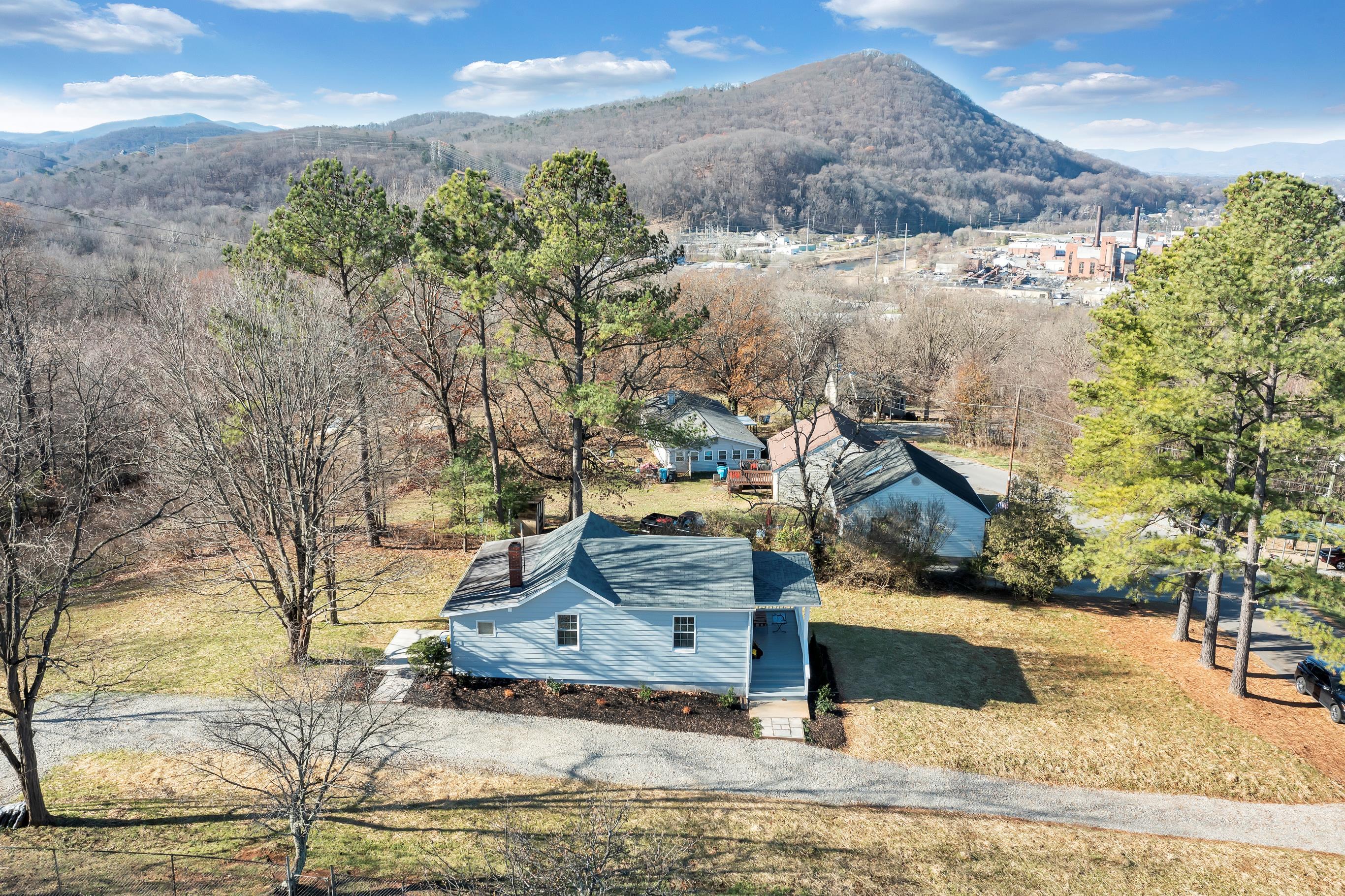 1915 Redwood Road Southeast Roanoke, VA 24014 - Photo 29 of 40 redwoodaerialview2