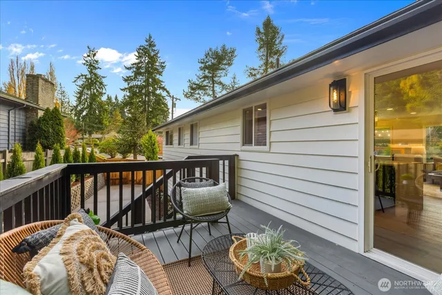 $1,175,000 | 9533 Bowdoin Way, Edmonds, WA 98020
