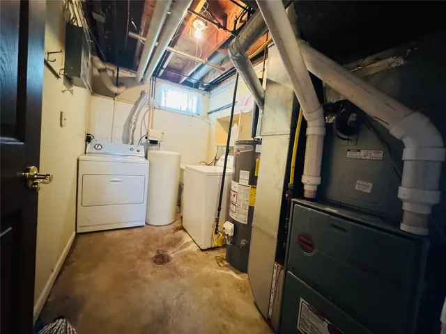 $26,400 | 2715 Manhattan Drive, Endicott, NY 13760