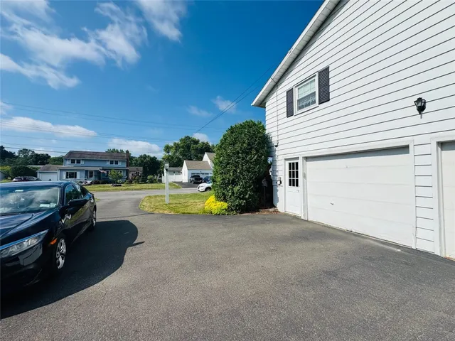 $26,400 | 2715 Manhattan Drive, Endicott, NY 13760