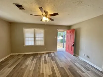 $1,050 | 2805 37th Street, Lubbock, TX 79413