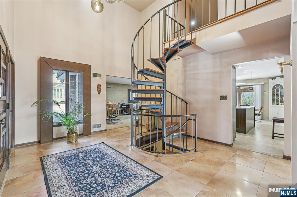 845 Rifle Camp Road Woodland Park, NJ 07424 - Photo 27 of 50 a view of entryway and hall