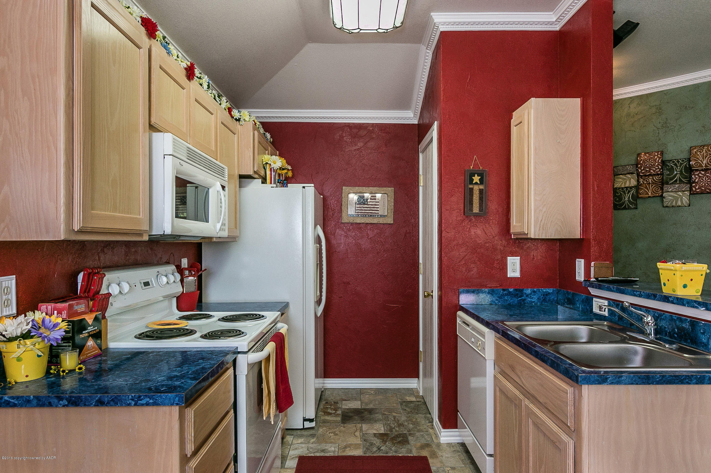 5102 Capulin Lane Amarillo, TX 79110 - Photo 8 of 20 Kitchen 2