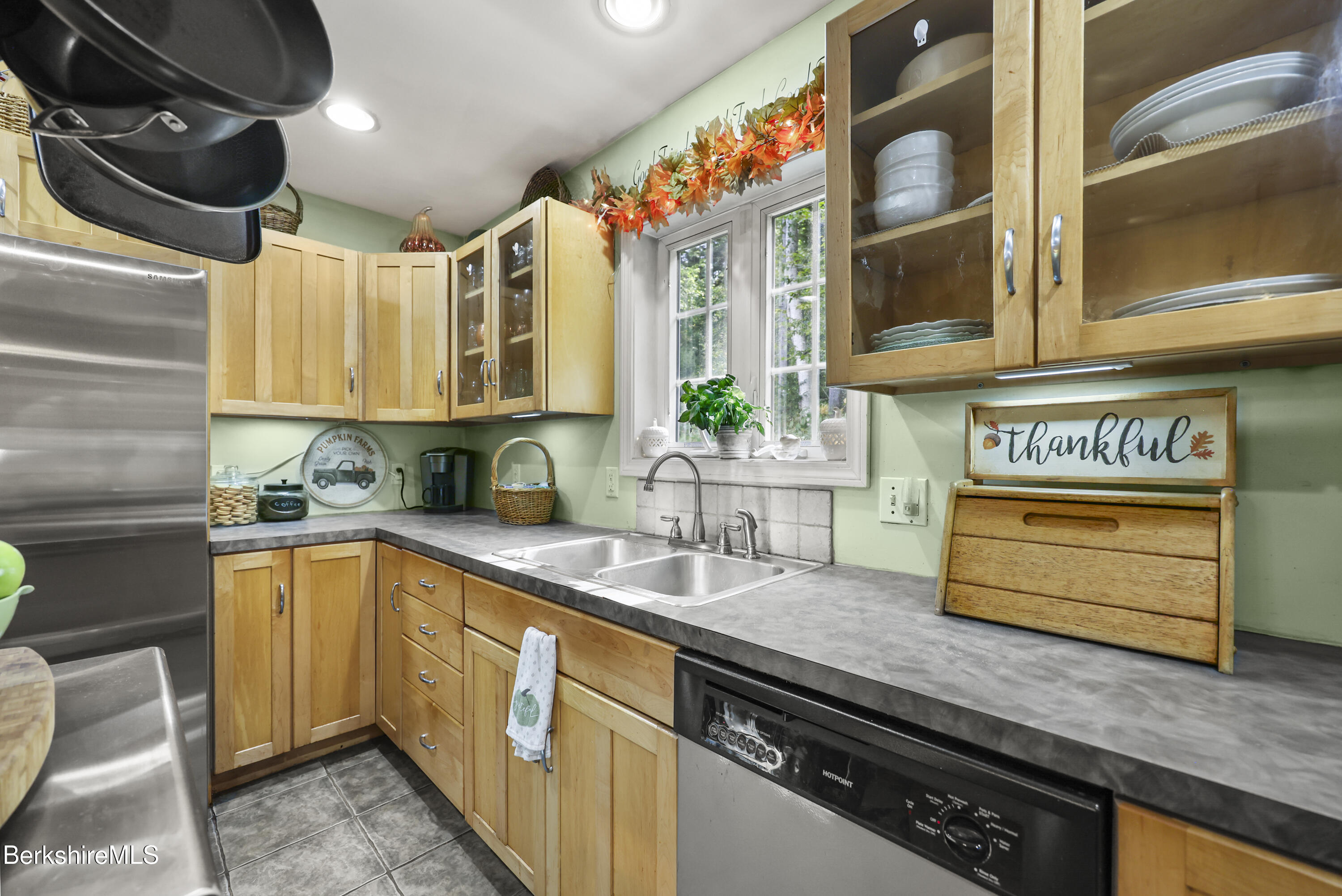135 S Road Peru, MA 01235 - Photo 36 of 70 Kitchen