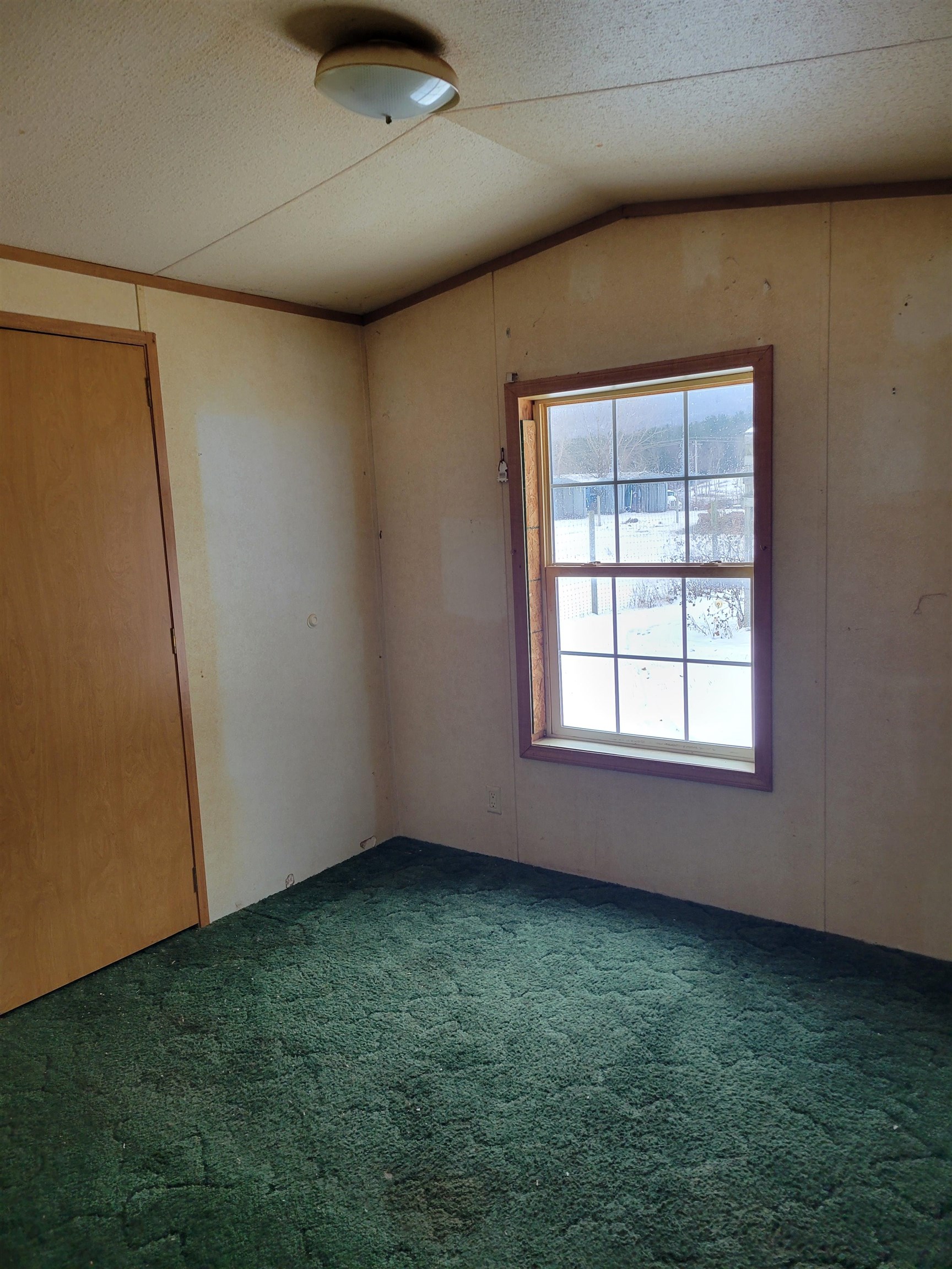 180 Stratton Road Rutland Town, VT 05759 - Photo 8 of 15