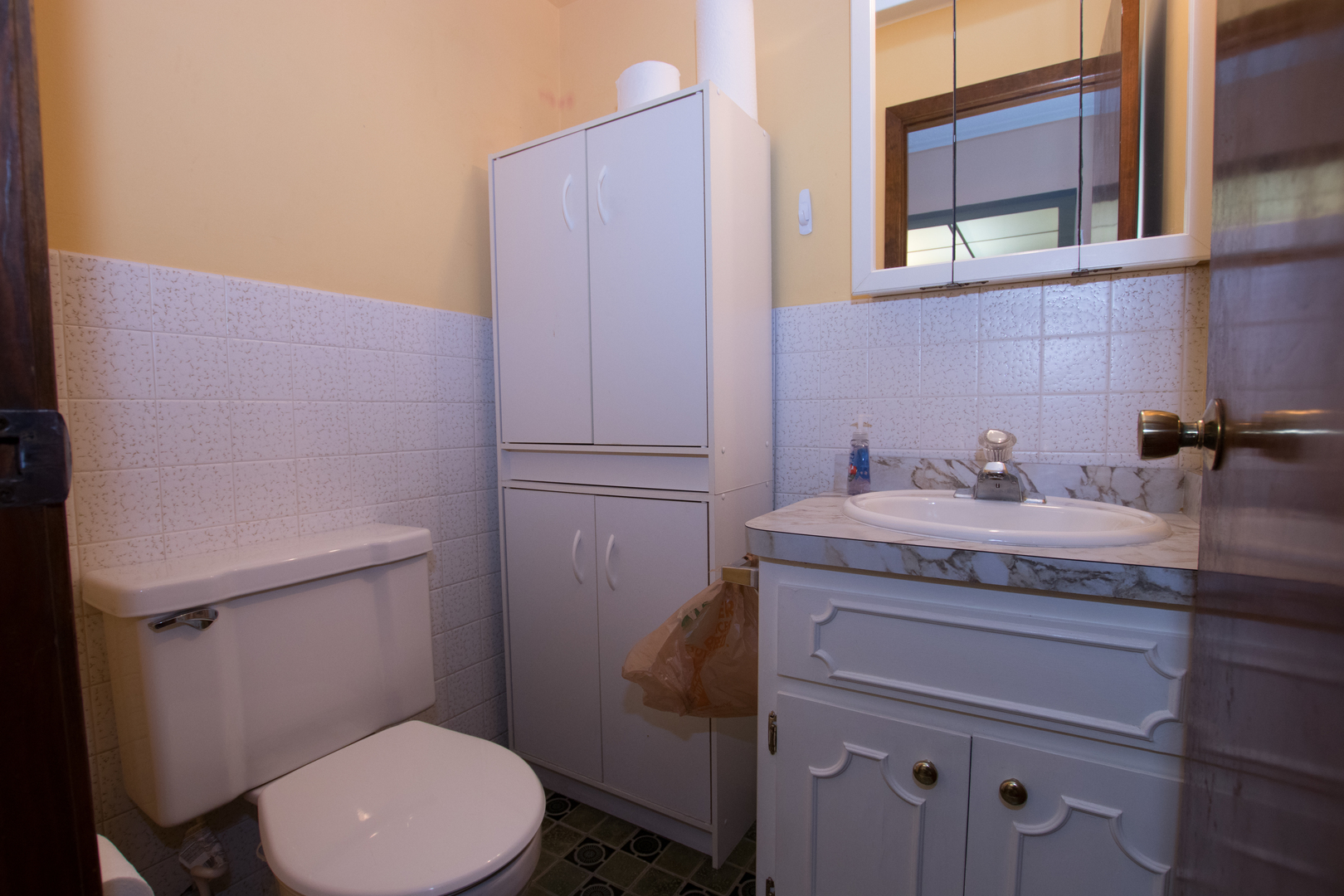 5846 West 77th Street, Unit 101 Burbank, IL 60459 - Photo 2 of 7