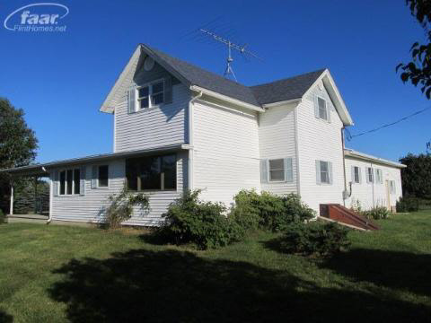 5943 Lytle Road Corunna, MI 48817 - Photo 5 of 36 20181480-4.JPG