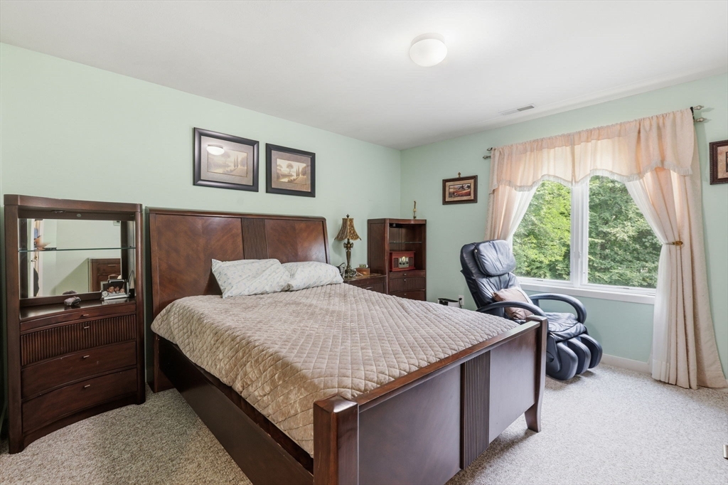 15 Merrill Road Merrimack, NH 03054 - Photo 21 of 40 Gallery Image 21
