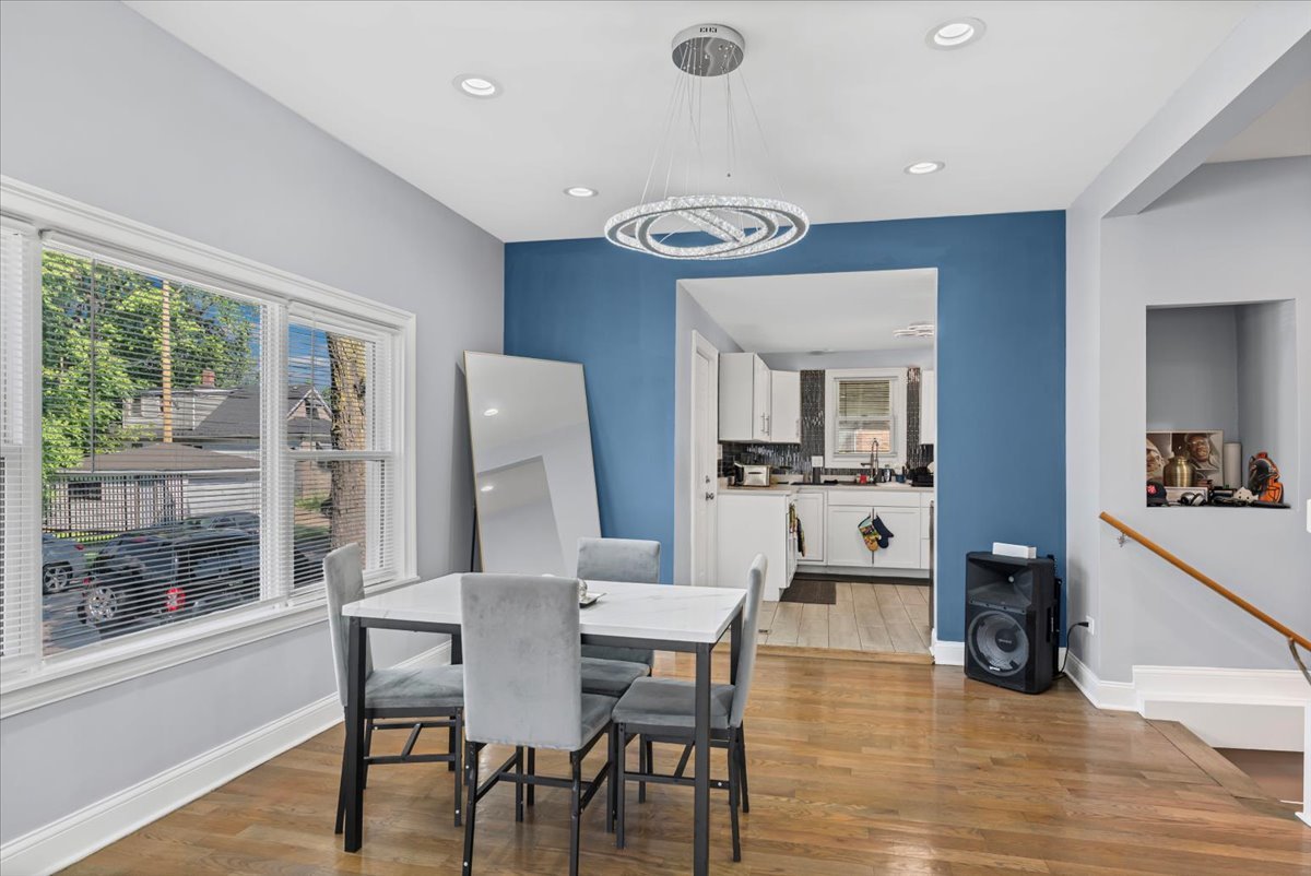 1024 West 103rd Street Chicago, IL 60643 - Photo 4 of 22