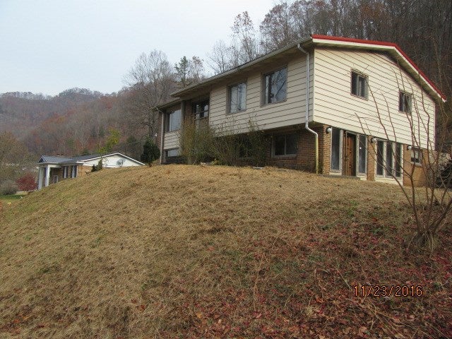 1143 Buskirk Road Grundy, VA 24614 - Photo 1 of 1 Gallery Image 1