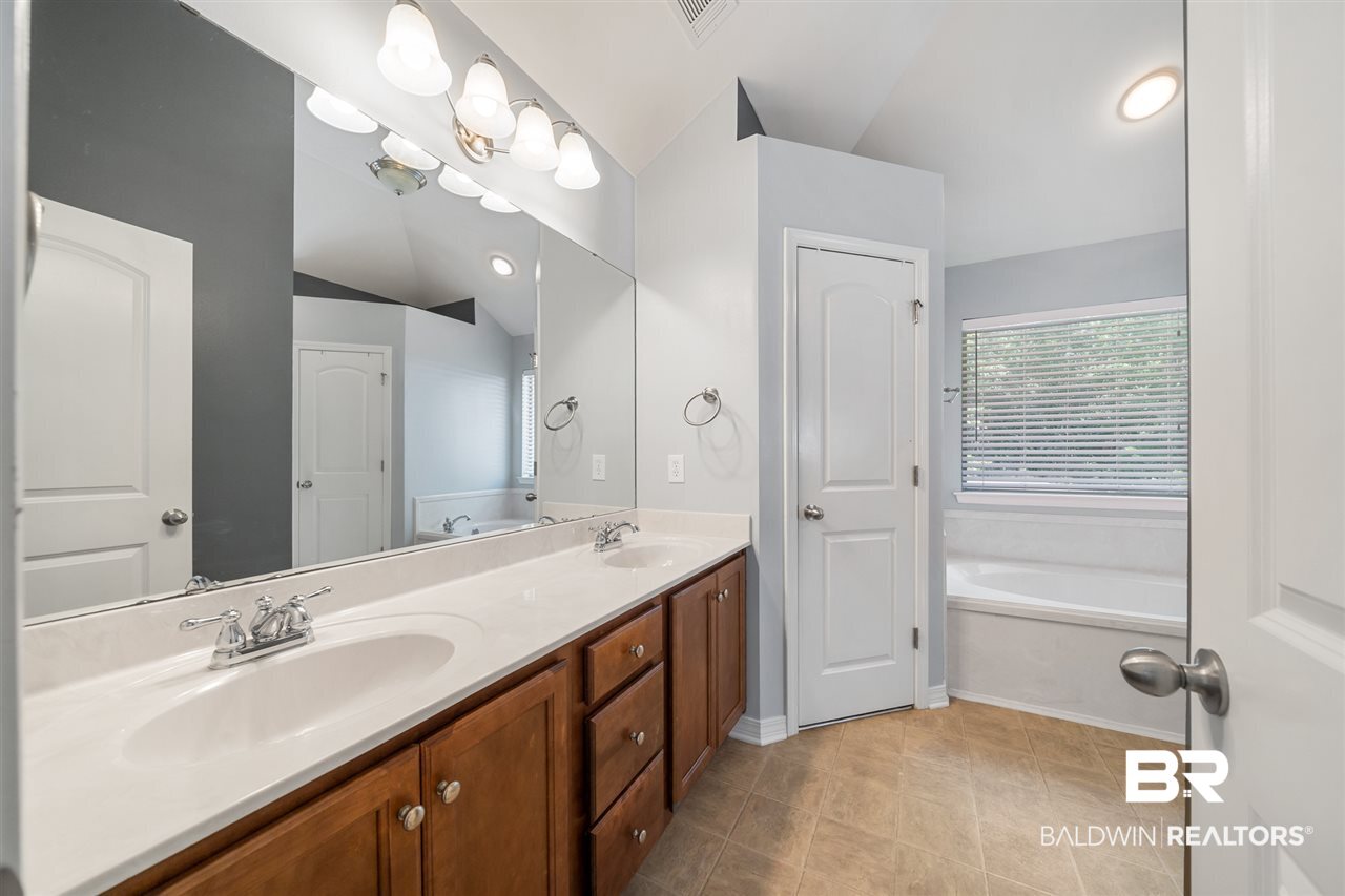 2090 Noah Court Semmes, AL 36575 - Photo 15 of 25