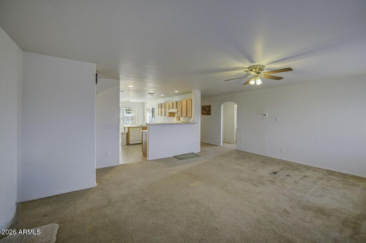 34802 West Elliot Road Arlington, AZ 85322 - Photo 3 of 60 Living room