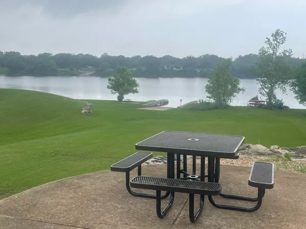 $799,999 | 409 Cielo Circle, Marble Falls, TX 78654