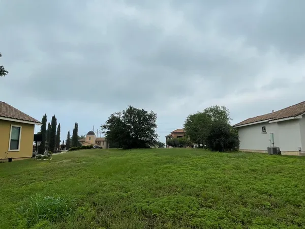 $799,999 | 409 Cielo Circle, Marble Falls, TX 78654