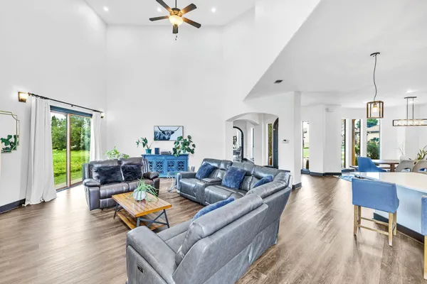 $799,999 | 409 Cielo Circle, Marble Falls, TX 78654