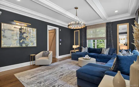 $4,200,000 | 32 Elm Street, Woodbury, NY 11797