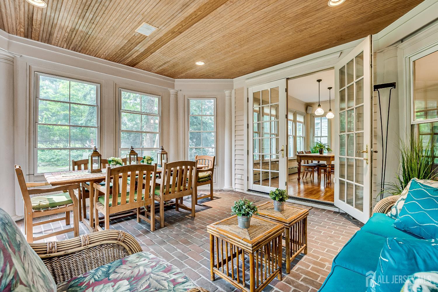 44 Rector Street Metuchen, NJ 08840 - Photo 5 of 65 a living room with furniture and a large window