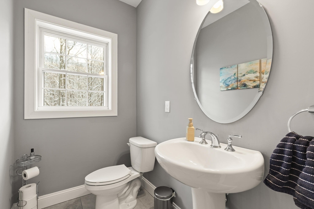 36 Gilchrest Street Lunenburg, MA 01462 - Photo 21 of 37