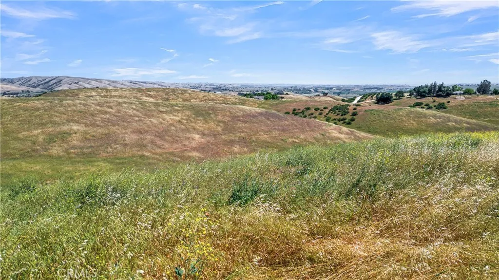 0 Crest View Paso Robles, CA 93446 - Photo 8 of 12 a view of an ocean and beach