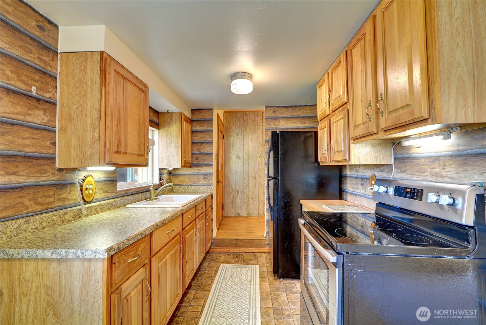 7729 176th Street Southeast Snohomish, WA 98296 - Photo 10 of 32