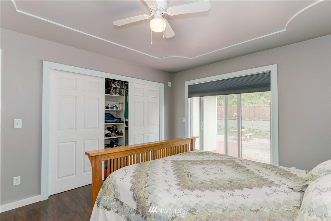 18618 Albany Street Southwest Rochester, WA 98579 - Photo 17 of 36