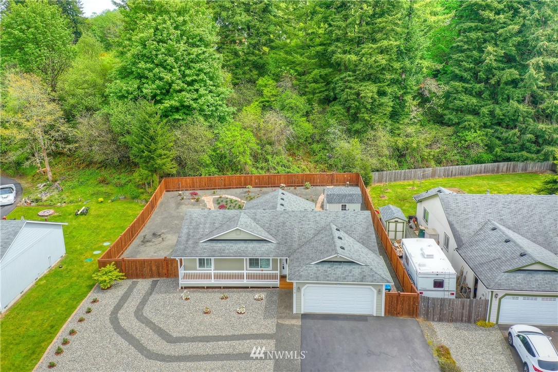 18618 Albany Street Southwest Rochester, WA 98579 - Photo 4 of 36
