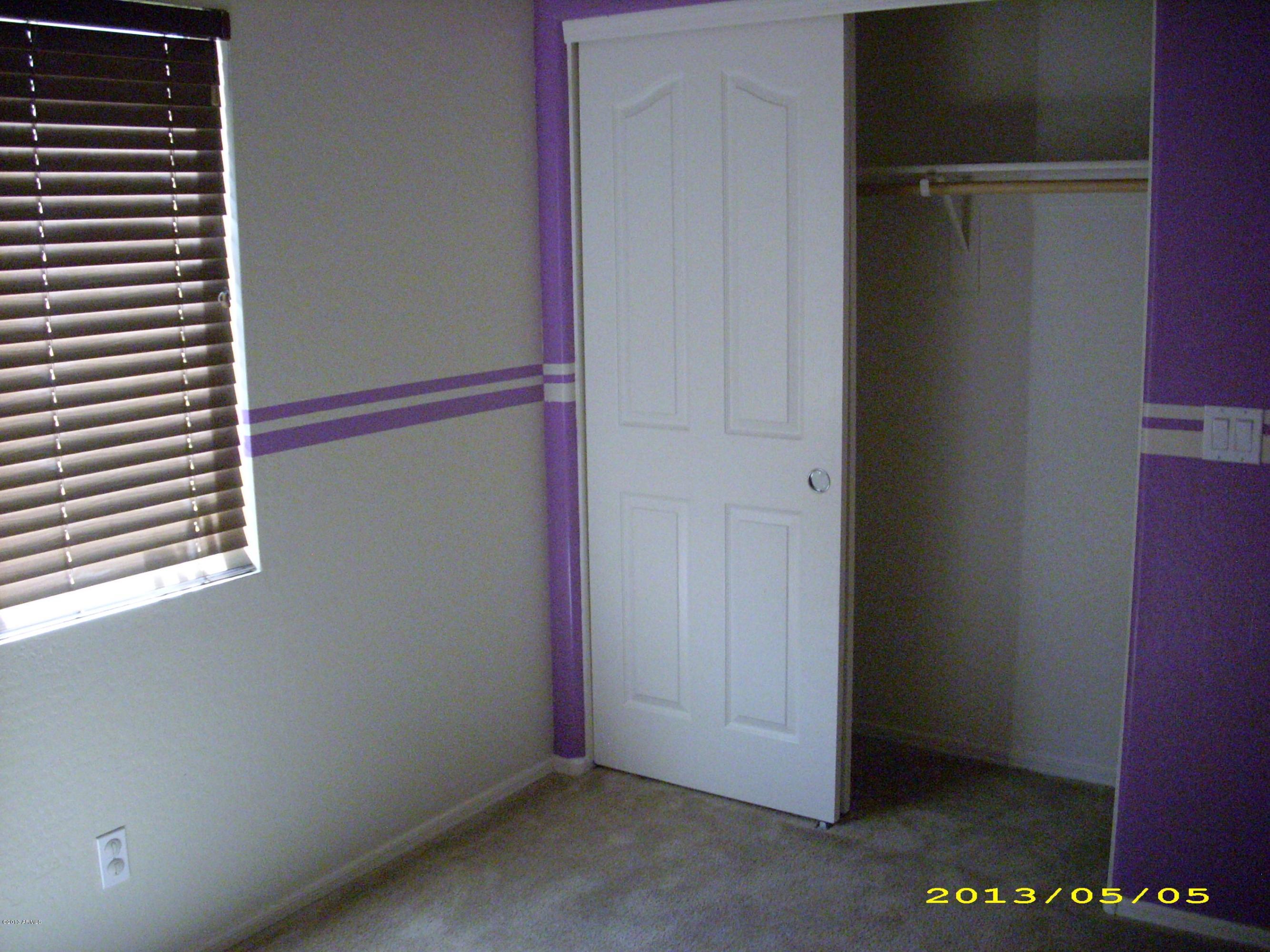 2734 West Pecan Road Phoenix, AZ 85041 - Photo 4 of 12 2734 w pecan 85041 007