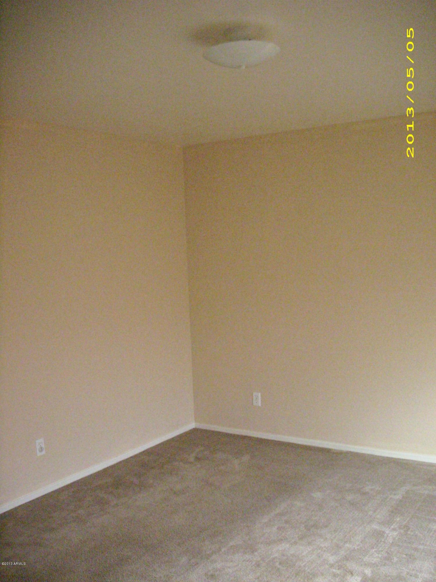 2734 West Pecan Road Phoenix, AZ 85041 - Photo 6 of 12 2734 w pecan 85041 009