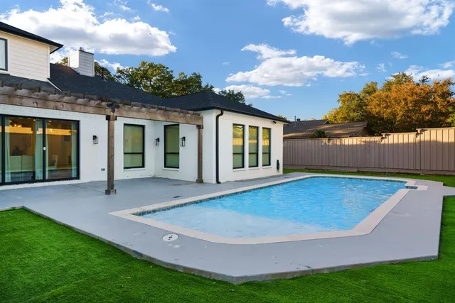 $1,600,000 | 15150 Wildvine Drive, Dallas, TX 75248